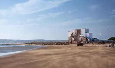 Terk edilmiş binada, Atlantik sahil yatay