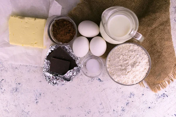 Zutaten Schokolade Backen Weißer Hintergrund Von Oben Ansicht Kopierraum — Stockfoto