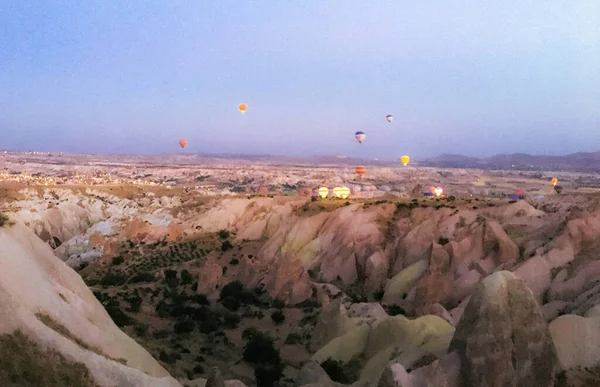 Feu Ballon Vue Vol Cappadoce Une Vieille Ville Grottes Canyons — Photo