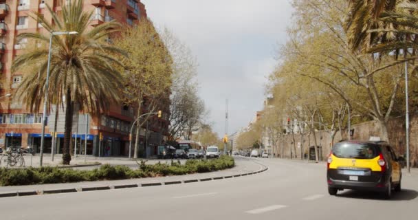 Av. Paralela, Av. del Paral-lel en barcelona. vista desde el mar, cerca del Museo del Mar — Vídeos de Stock