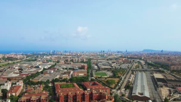 Vista aérea panorámica de Barcelona. — Vídeos de Stock