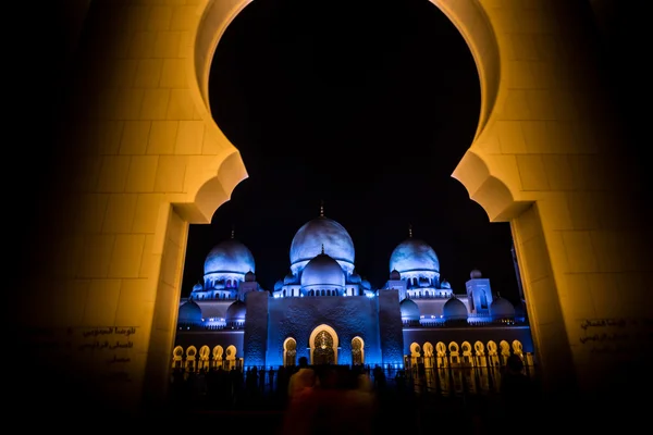 Abu Dhabi Sheikh Zayed Mosque at Night — Stock Photo, Image