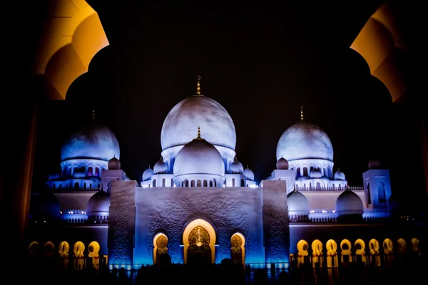 Abu Dhabi Sheikh Zayed Mosque at Night — Stock Photo, Image