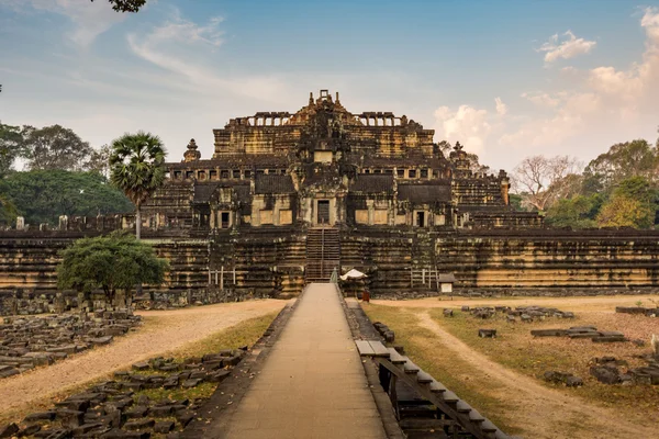 Templo de Baphuon Angkor Wat, Siem Reap, Camboja — Fotografia de Stock