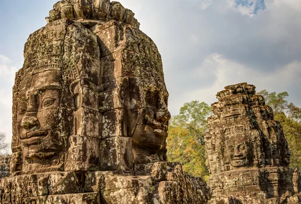 バイヨンのクメール寺院、アンコール ・ トム、シェムリ アップ、カンボジア — ストック写真