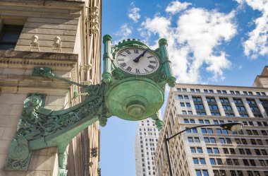 Chicago Marshall Field's Clock şehir merkezinde