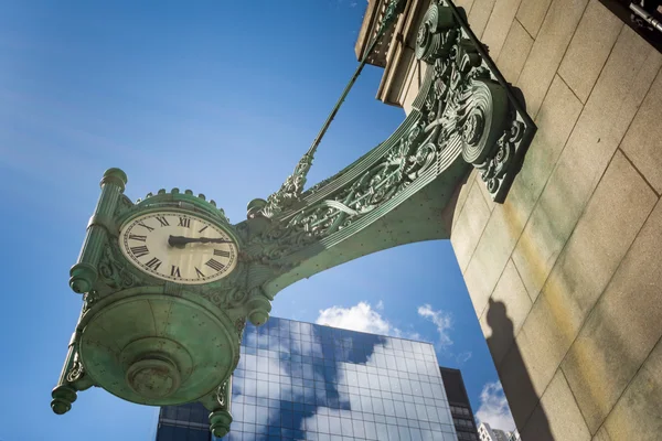 Chicago Marshall Field zegar w centrum miasta — Zdjęcie stockowe
