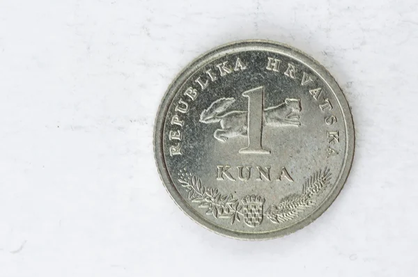 1 Кун до Хорватії монети Срібні алюмінієві — стокове фото