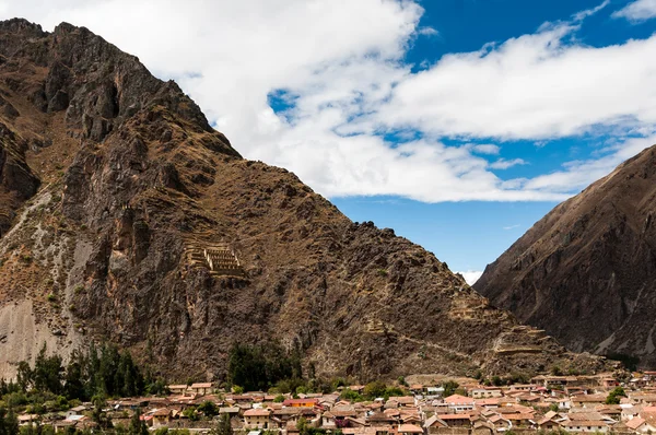Terrazas de Pisac en el valle de Urubamba cerca de Cusco (Perú) ) — Foto de Stock