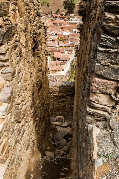 Teraszok és Pisac Urubamba-völgy közelében Cusco (Peru) — Stock Fotó