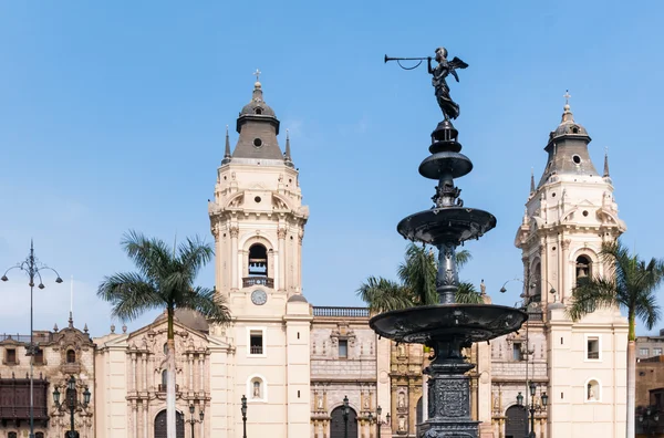 Istana keuskupan agung di Lima Peru — Stok Foto