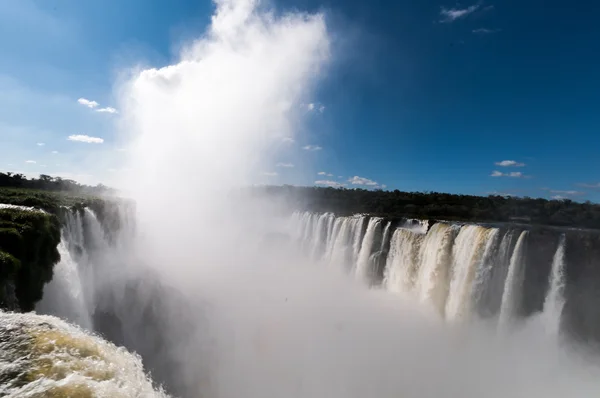 Vista panorámica de las cascadas de Iguazú en Argentina —  Fotos de Stock