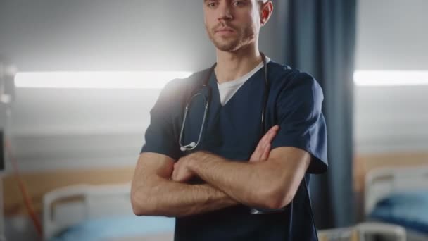 Hospital Ward Doctor Nurse Portrait — Vídeo de Stock