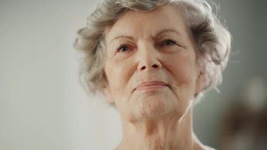 Yaşlı Kadın Portresi