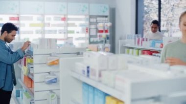 Eczanedeki Müşteri