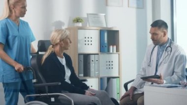Tekerlekli sandalye Hasta Doktor