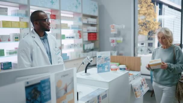 Apotheek Apotheker Checkout Service Klanten — Stockvideo