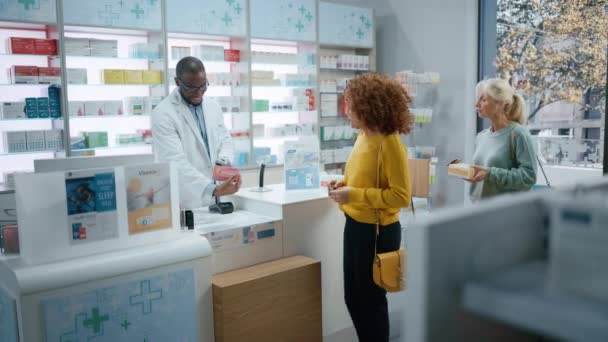 Farmacia Farmacéutica Checkout Servicio de Clientes — Vídeos de Stock
