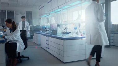 Tıp Laboratuvarı Bilim Adamları