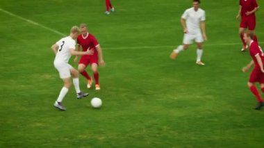 Futbol Oyuncuları Takımı 'nın Panoramik Vuruşu Top Pas Oynayarak Rakiplerin Etkin Saldırı Hedefleri