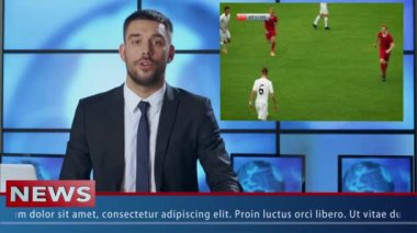 Spor Haberleri spikeri Bölünmüş Ekranda En İyi Anı Gösteren Maç Hakkında Konuşuyor