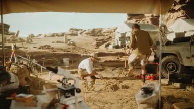 Arkeolojik Kazı Alanı Çalışanları