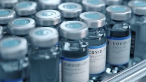 Конвейерная лента производства вакцины Covid 19 — стоковое видео
