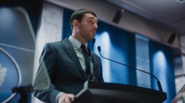 Genç Siyasi Parti Temsilcisi Basın Konferansında Konuşuyor