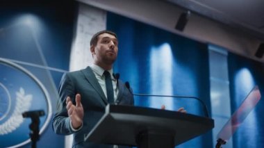 Genç Siyasi Parti Temsilcisi Basın Konferansında Konuşuyor