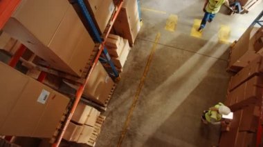 Büyük Depo 'da İşçi Takımıyla Yükseltilmiş
