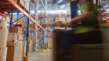 Forklift 'in çalıştığı Büyük Depo' da Zamanaşımı