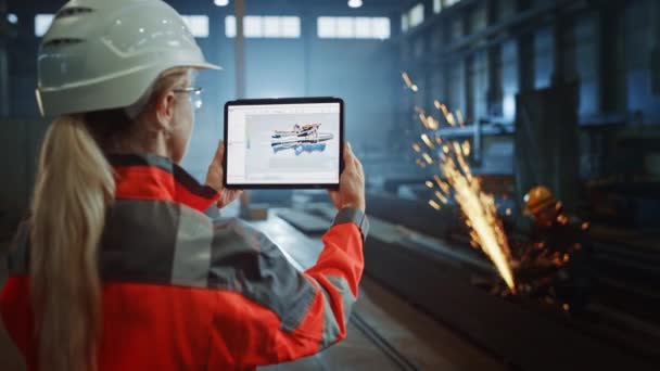 Steel Factory Industrial Engineer Using Tablet Computer — Stock video