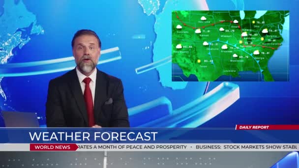 News Studio Newscaster Weather man Mówienie o mapie pogody — Wideo stockowe
