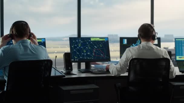 Air Traffic Control Team Works in Airport Tower — Stock Video