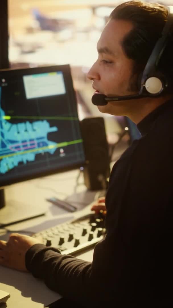 Vertical Footage Air Traffic Control Specialist Works in Airport Tower — Stock Video