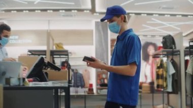 Giyim Mağazası Satış Sayacı Maskeleri