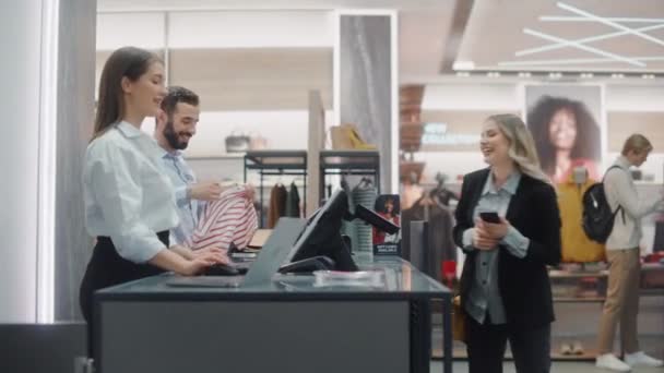 Loja de roupas Contador de clientes — Vídeo de Stock