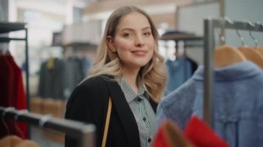 Giyim Mağazası Kesicisi Göz gezdirme