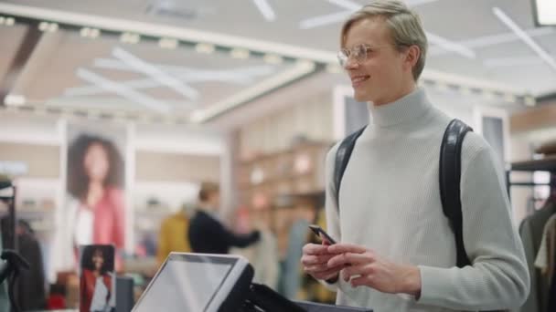 Loja de roupas Contador de clientes — Vídeo de Stock