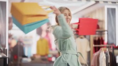 Mağazadaki Mutlu Müşterinin Portresi