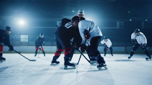 Juego de hockey sobre hielo Inicio Faceoff — Vídeos de Stock