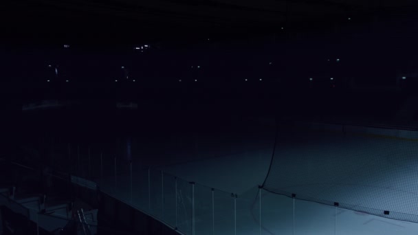 Luces de pista de hockey sobre hielo Activar — Vídeos de Stock