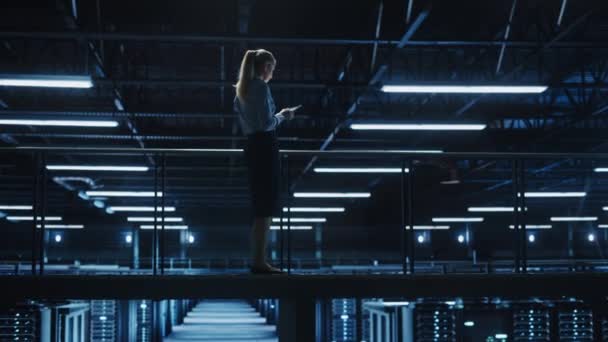 SPecialist Data Center utilise un ordinateur tablette — Video