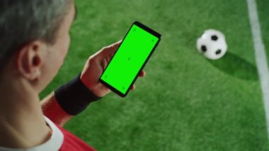 Futbolcu Krom Anahtar Akıllı Telefon Tutar