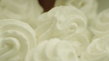 Sıvı çikolata şekerleme kapsayan olduğunu