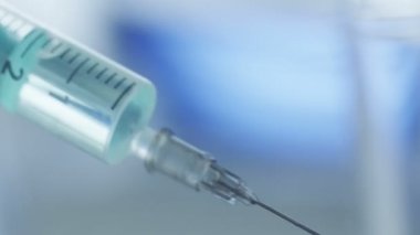 Şırınga ile enjeksiyon