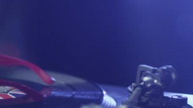Müzik kulübü pikap gözlük.