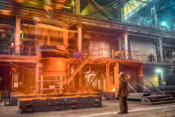 Завод по литью ферросплавов — стоковое фото