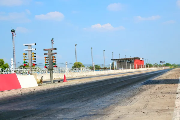 Parça trafik ışıkları ile yarış.