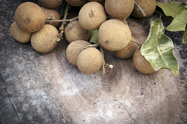 Organik taze longan kadar kapatın